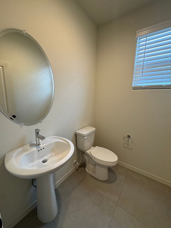 Building Photo - 17156 W Smoketree Dr
