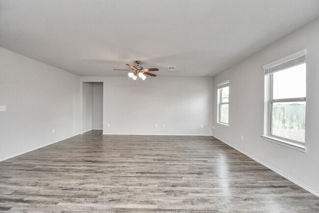 Building Photo - 5342 Prairie Dog Fork Ln