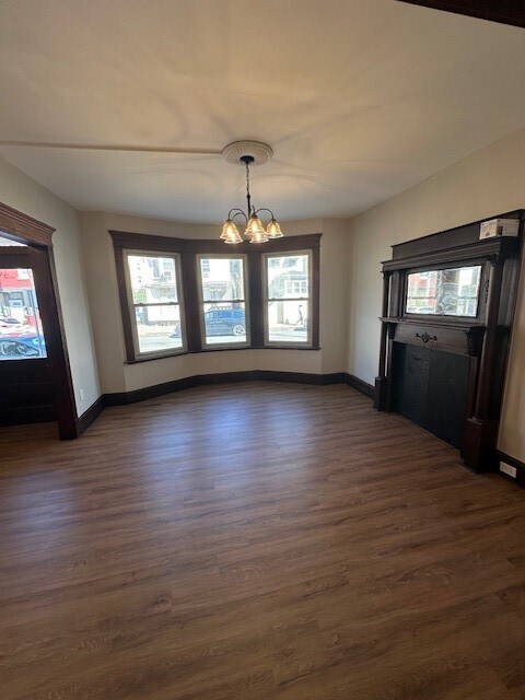 Building Photo - 945 Broadway