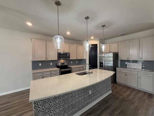 Building Photo - 7360 Pool Compass Loop