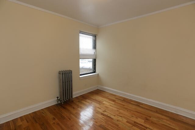 Building Photo - 4650 N Paulina St
