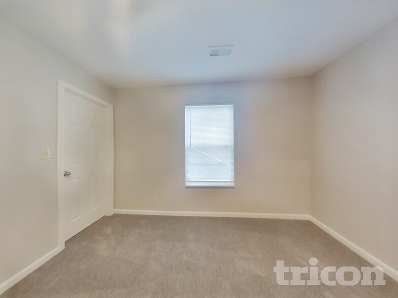 Building Photo - 1228 Saticoy Ct