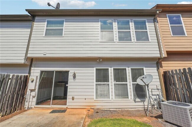 Building Photo - 4978 Berkeley Oak Dr