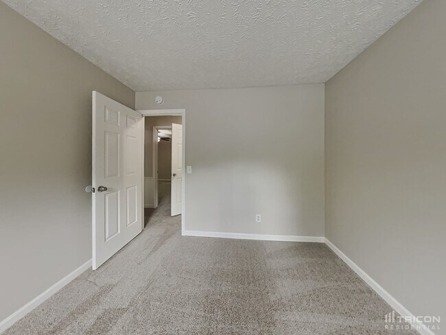 Building Photo - 1008 Braddock Cir