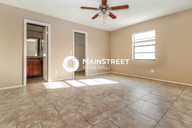 Building Photo - 3 Bedroom Pet-Friendly Home in Port Richey, FL with Main Street Renewal