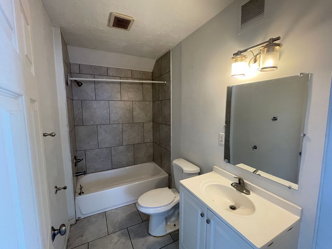 Building Photo - 4248 8th St