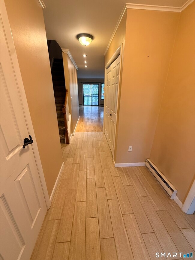 Building Photo - 23 Margo Ct