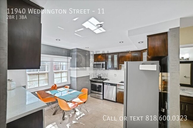 Building Photo - 11940 Weddington St