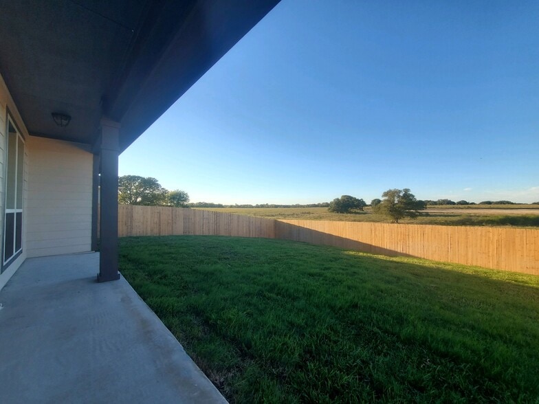 Building Photo - 2056 Muscadine Trl