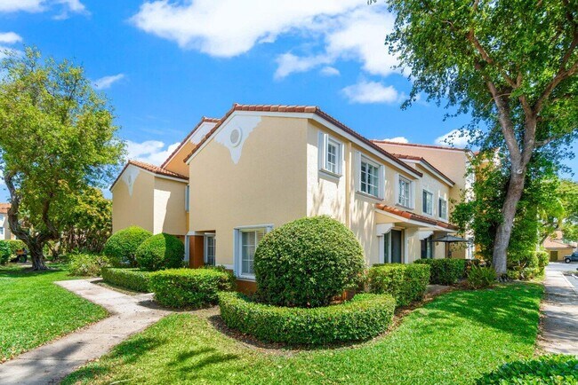 Building Photo - 111 Yacht Club Way
