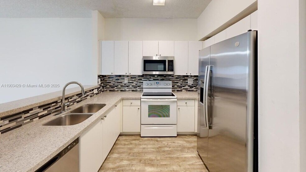 Primary Photo - 2217 SE 23rd Ave