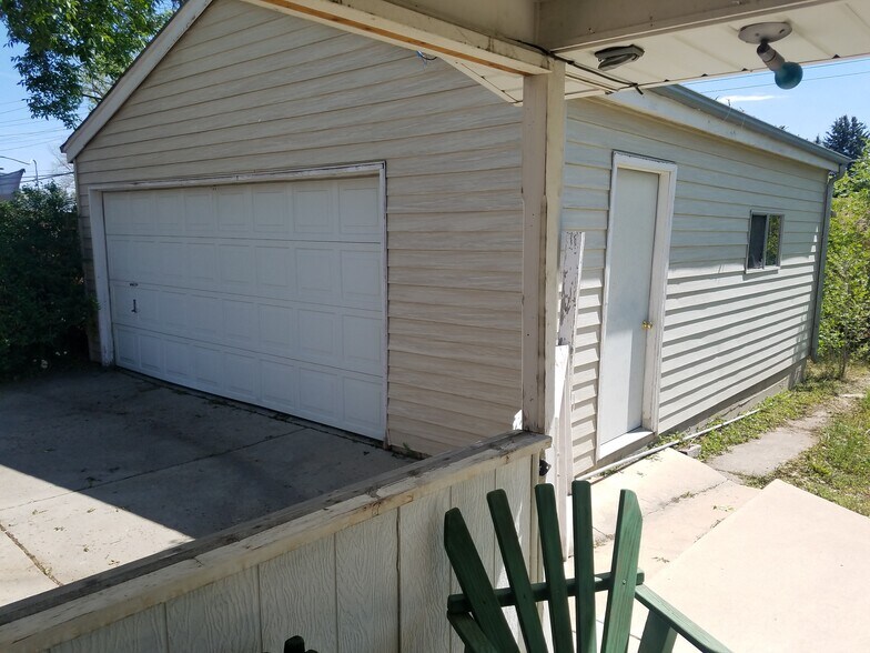 Detached garage - 2734 S. Raleigh Street