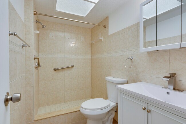 Building Photo - 4708 Christa Ct