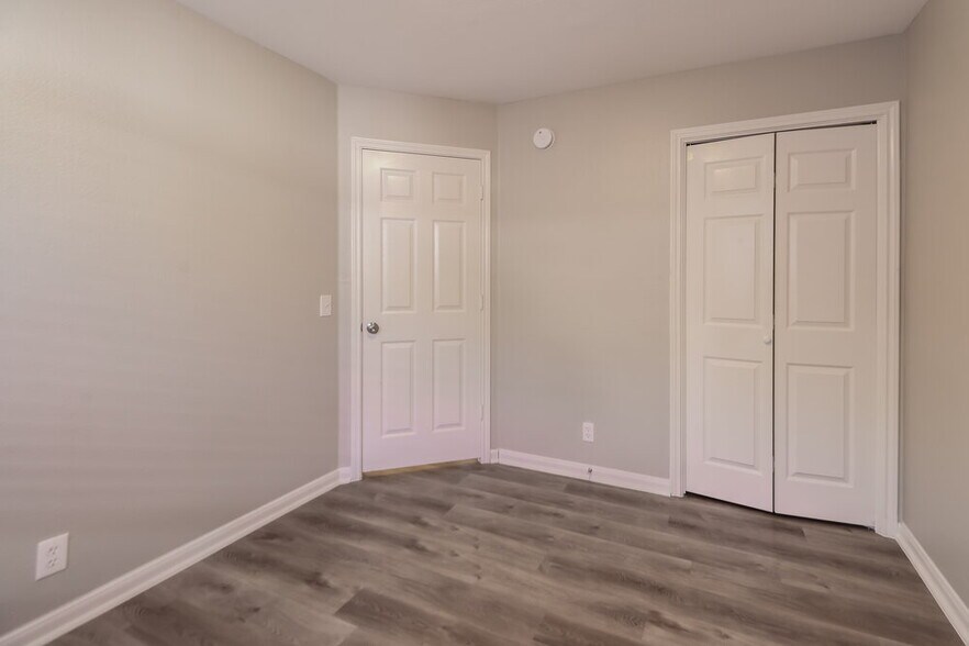 Building Photo - 21203 Grand National Ave