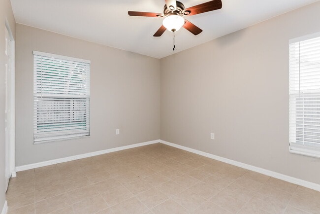 Building Photo - 8524 Queen Brooks Ct