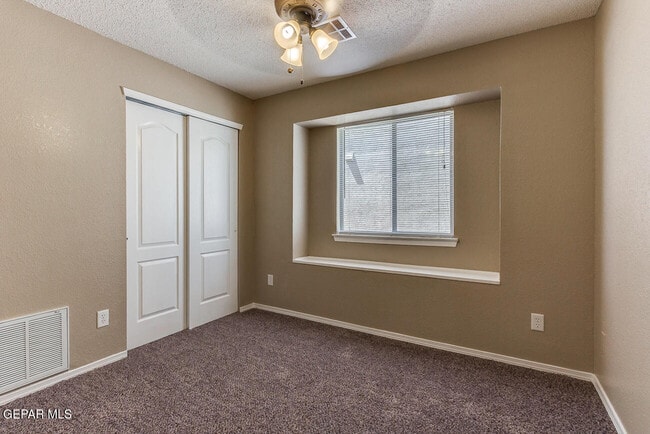 Building Photo - 11328 Bullseye St