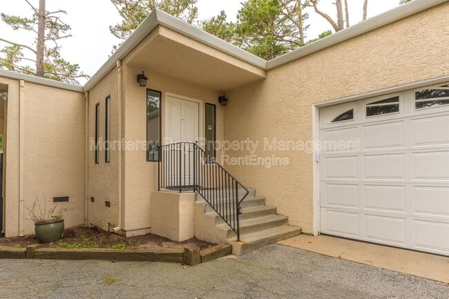 Building Photo - 4083 Sunset Ln