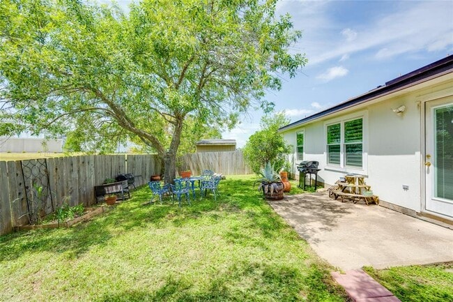 Building Photo - 18325 Maxa Dr