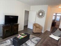 Building Photo - 441 Manor Pl NW