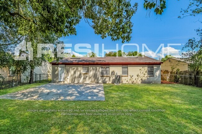 Building Photo - 2650 Kenwood Dr E