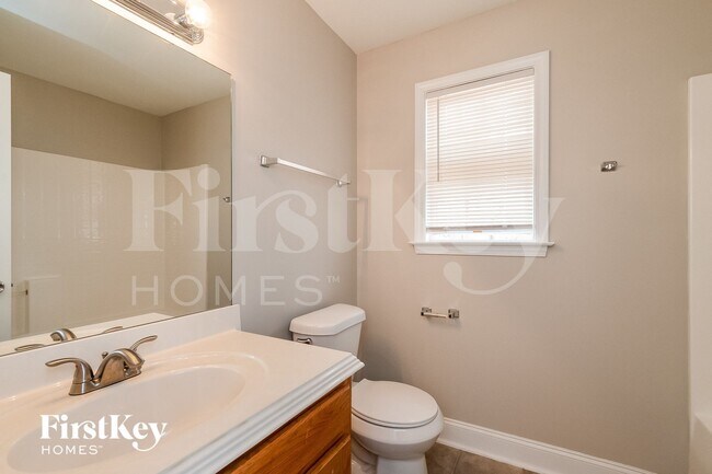 Building Photo - 2231 Whetstone Dr