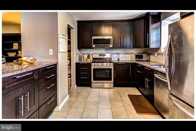 Building Photo - 26 Spring Glen Ct