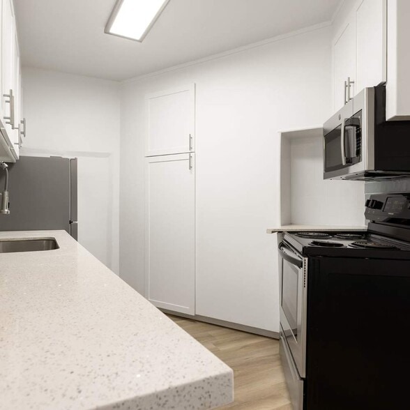 Building Photo - Mar at Seaside