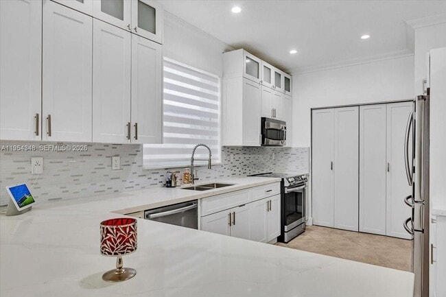 Building Photo - 773 SW 120th Ave