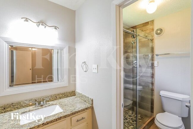 Building Photo - 3813 Clover Ln