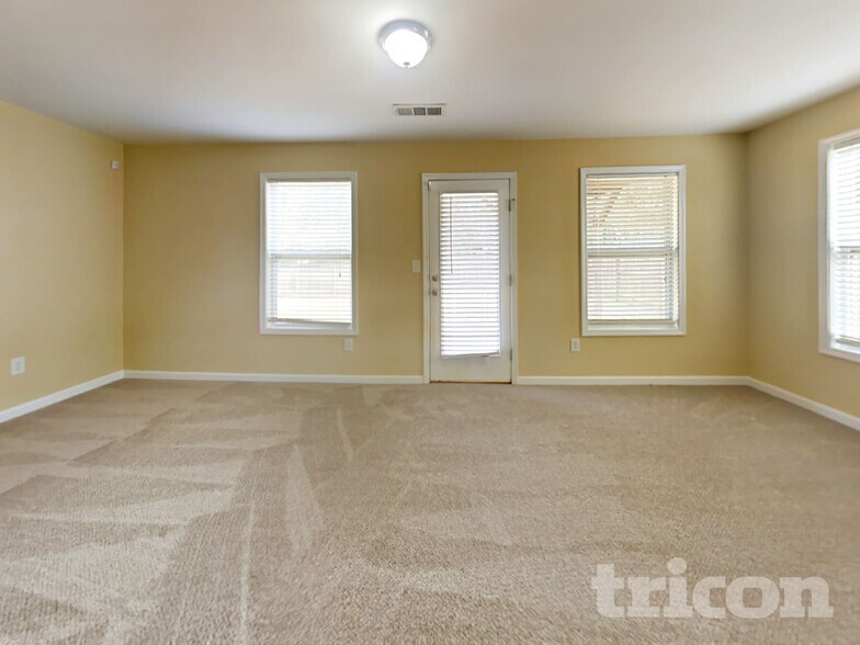 Building Photo - 276 Hawken Trail