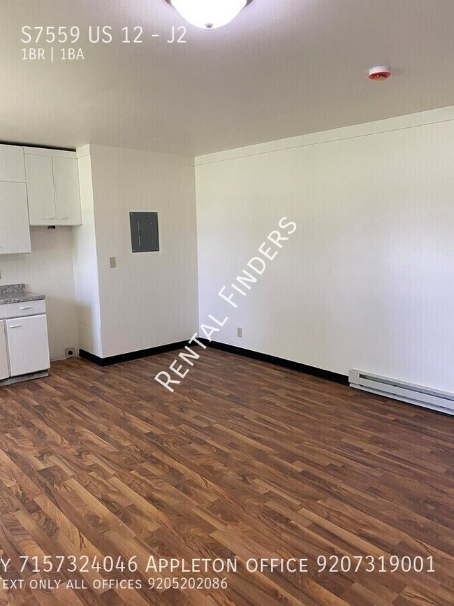 Building Photo - S7559 US-12
