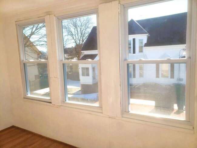 Building Photo - 26 Arlington St