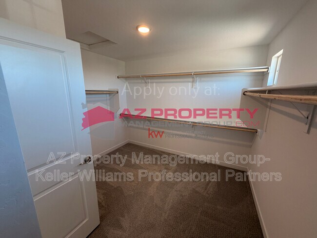 Building Photo - 16888 W Fetlock Trl