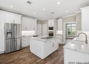 Building Photo - 8603 Solano Dr