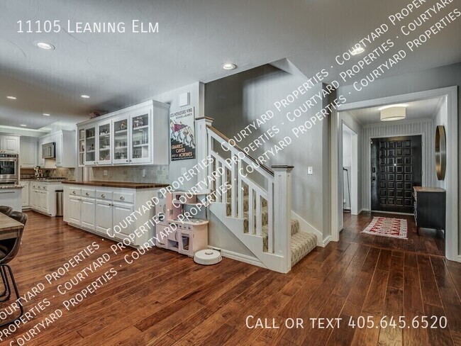 Building Photo - 11105 Leaning Elm Rd