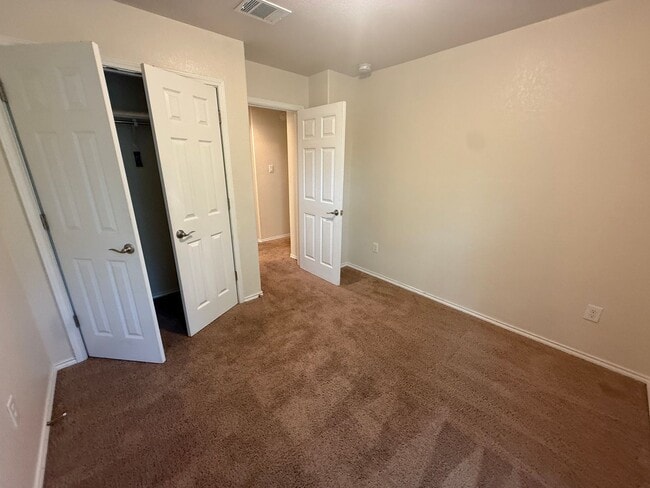 Building Photo - 1427 Denver Blvd