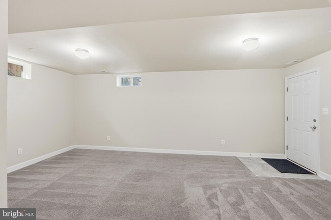 Building Photo - 410 Thelma Rd