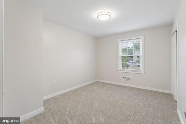 Building Photo - 127 Bell Ave