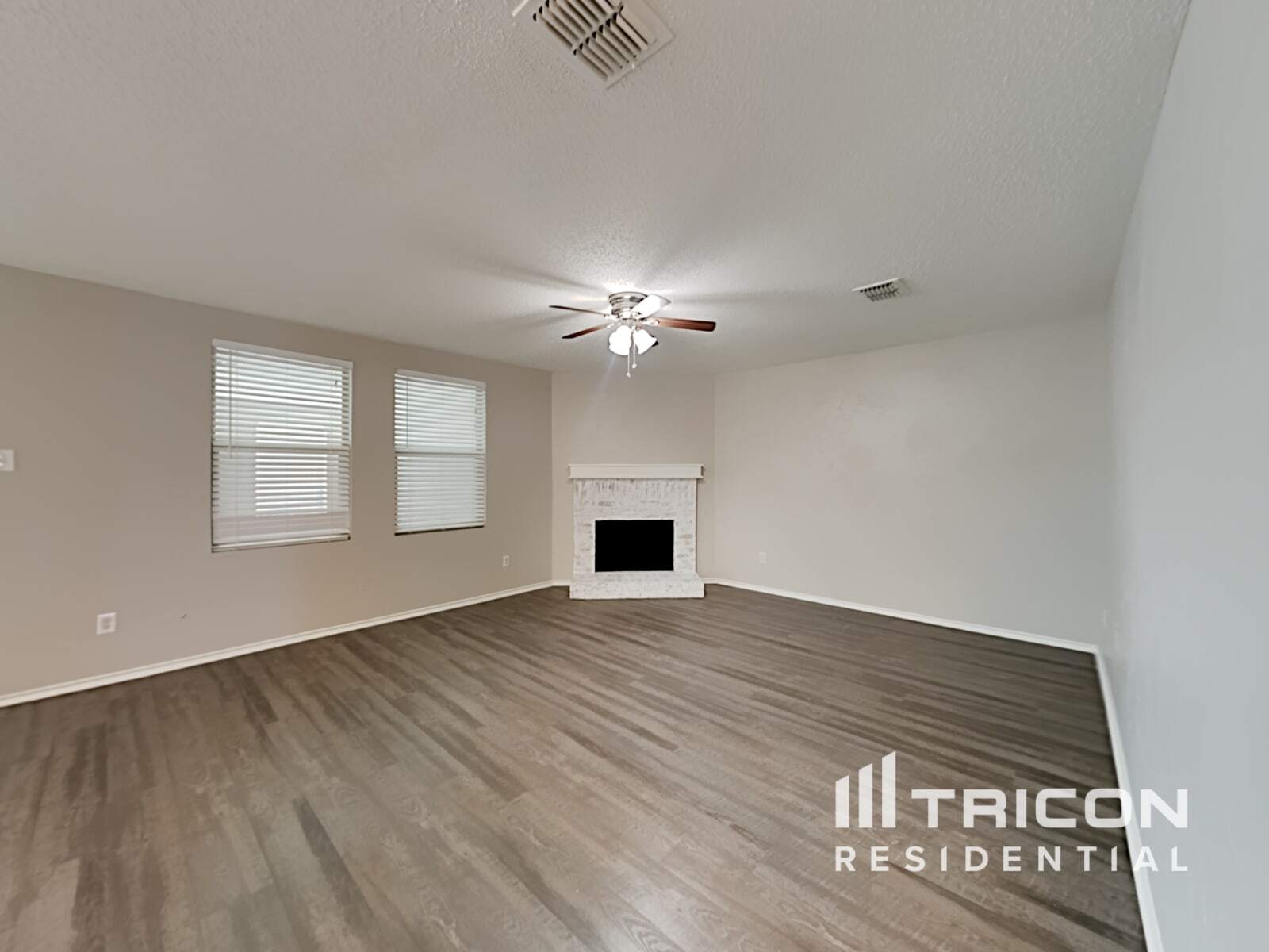Building Photo - 2641 Bandera Pl