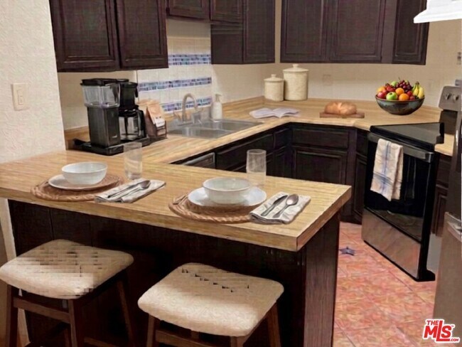 Building Photo - 4499 Via Marisol