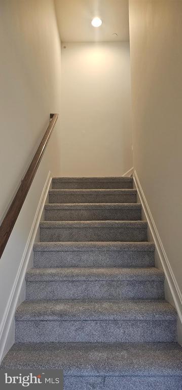 Building Photo - 156 Ironwood Ct