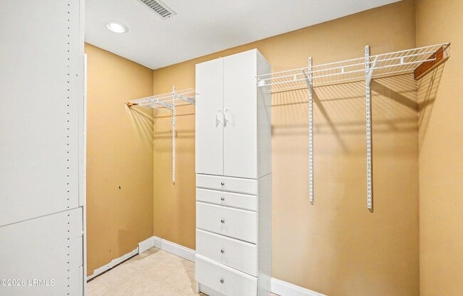 Building Photo - 1812 Dolphin Row Dr