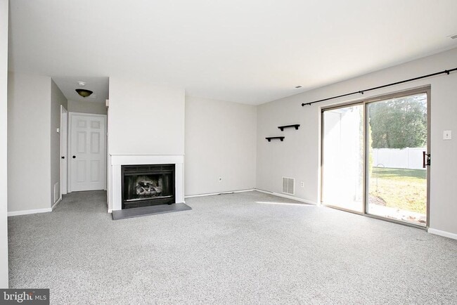 Building Photo - 645 Covington Ct