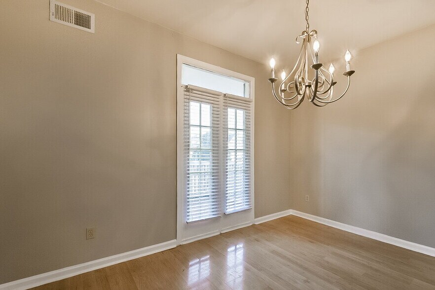 Building Photo - 8531 Griffin Park Dr