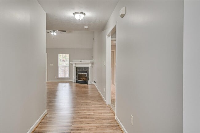 Building Photo - 789 Michelle Ct