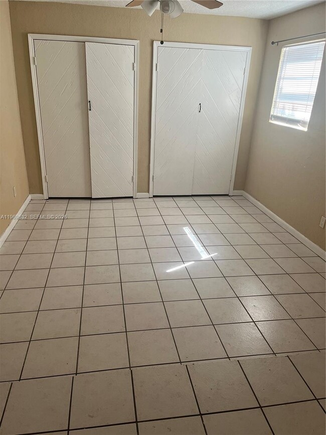 Building Photo - 6548 Racquet Club Dr