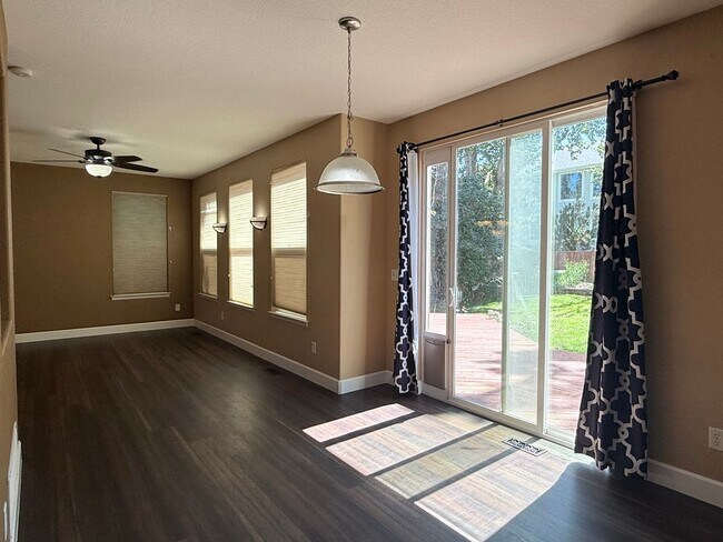 Building Photo - Gorgeous Reunion Home Features 4 Beds/2.5 ...