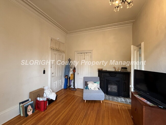 Building Photo - AVAILABLE SEPTEMBER - Nice Studio Unit Near Downtown SLO