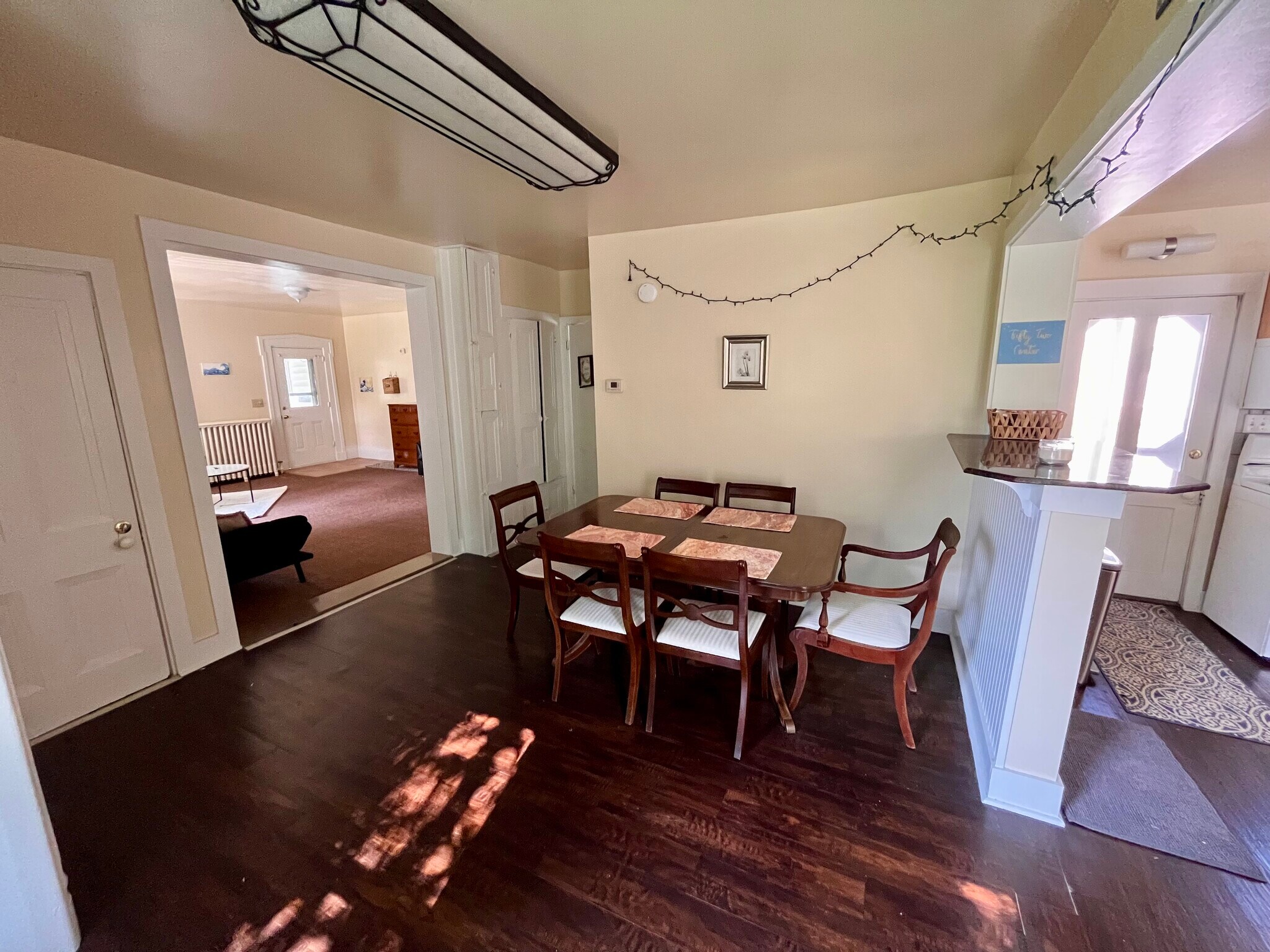 Building Photo - 52 Center St