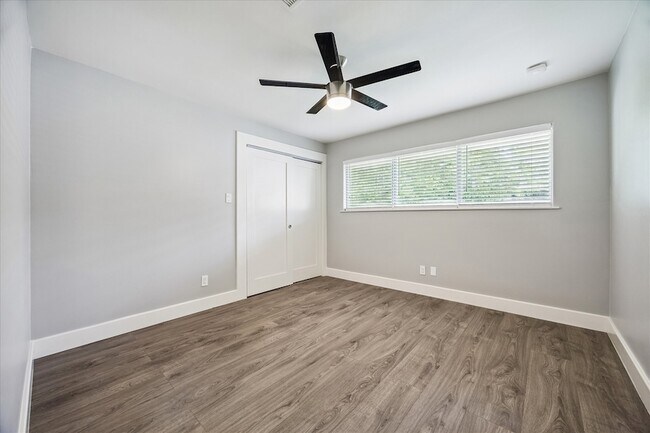 Building Photo - 4715 Braesvalley Dr